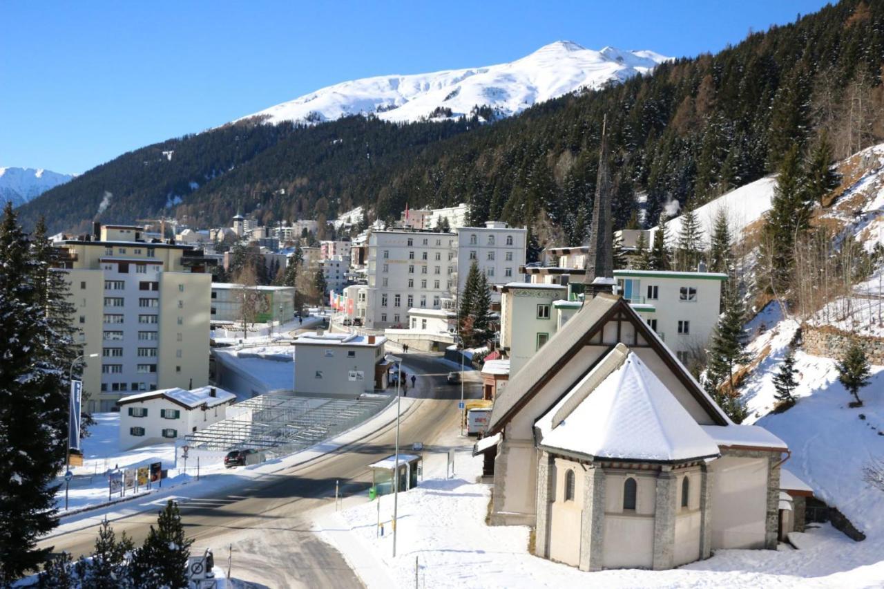 Ferienwohnungen, Carlton Am Park, Davos Platz Extérieur photo