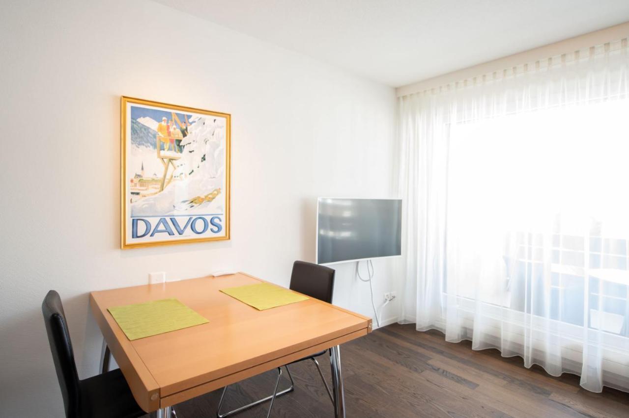 Ferienwohnungen, Carlton Am Park, Davos Platz Extérieur photo
